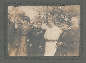 Clara Barton with Wellington Family in North Oxford, Mass. c 1900.