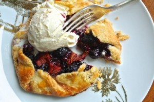 galettewholewithicecream-650x435