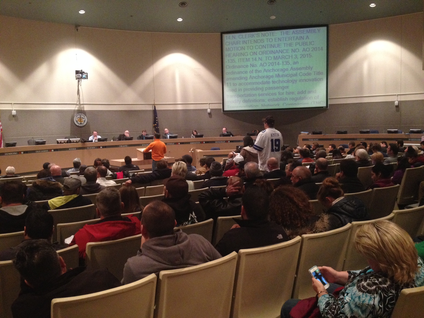 More than a hundred people attended Tuesday's Assembly meeting. Photo: KSKA.