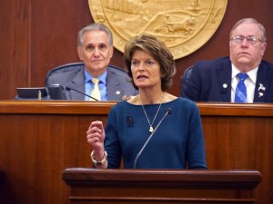 Sen. Lisa Murkowski addresses a joint session of the Legislature on Feb. 17 (Photo: Skip Gray/KTOO