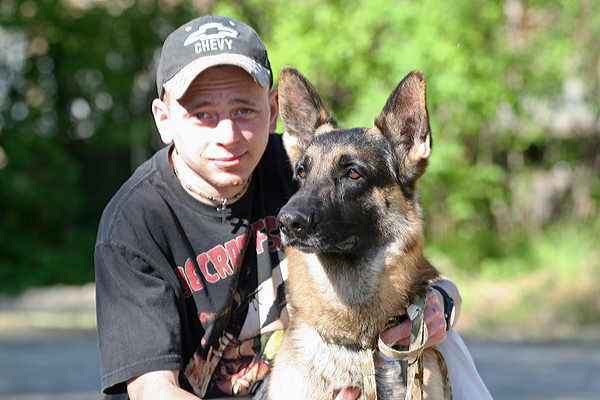 Buddy the "hero dog" and his owner Ben Heinrichs in 2010 (Photo by Diana Haecker, KTNA - Talkeetna.)