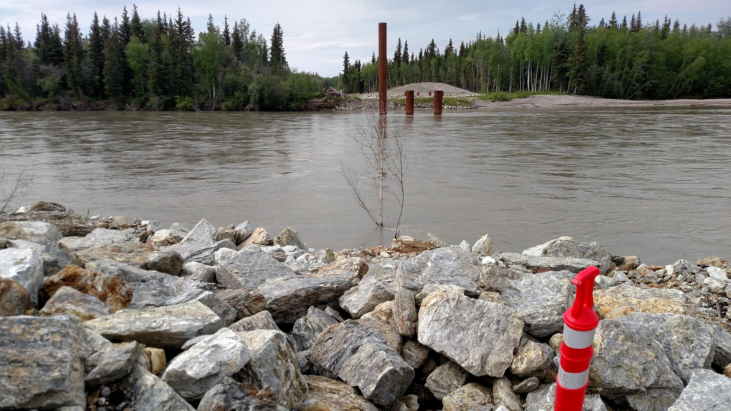 Nenana's contractor was able to accomplish some work on the big bridge, including driving pilings into the riverbed near the opposite side, before money for the project ran out. (Photo by Tim Ellis, KUAC - Fairbanks)