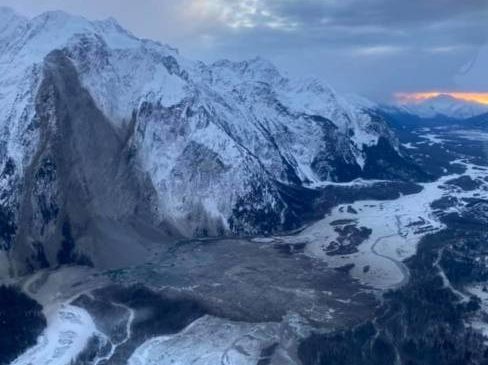 Mount Adams rock and snow avalanche - The Landslide Blog - AGU Blogosphere