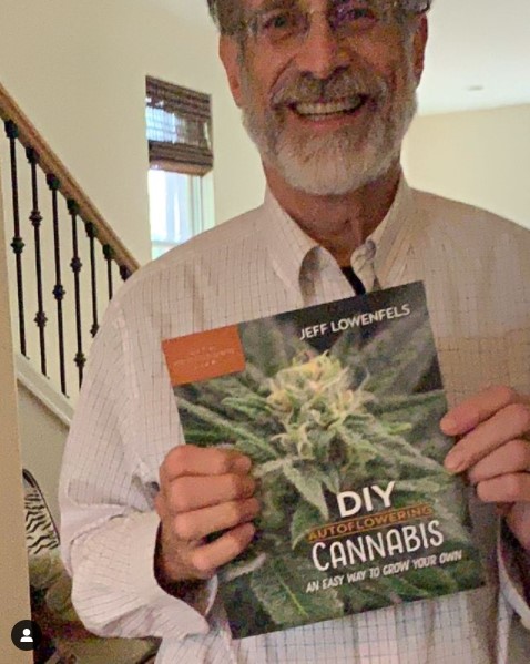 DIY Autoflowering Cannabis book