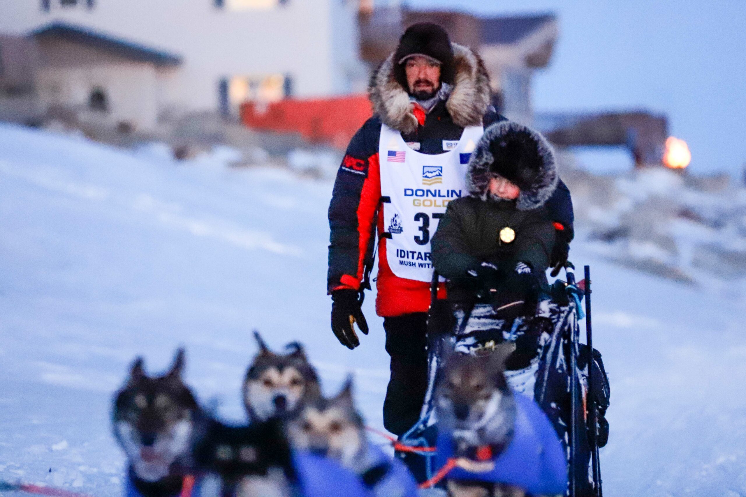 Kaiser finishes 5th in the 2022 Iditarod, followed by Richie in 6th - Alaska Public Media