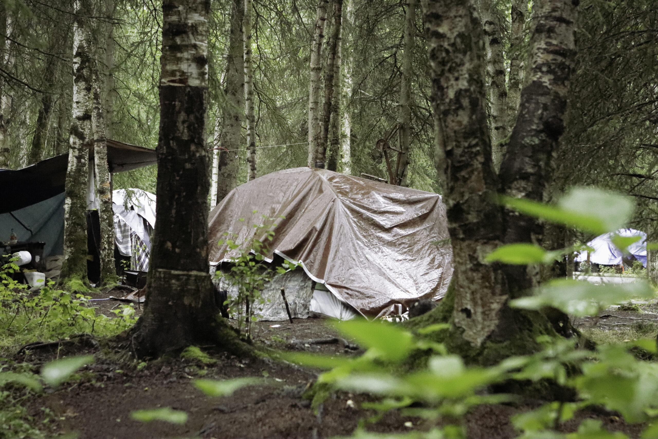 Oppositie Ounce Nadenkend Heavy rain creates muddy conditions for homeless residents at Anchorage's  Centennial Campground - Alaska Public Media