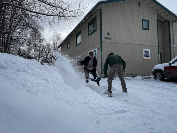 Anchorage Sets New Record For Amount Of Snow On The Ground In April ...