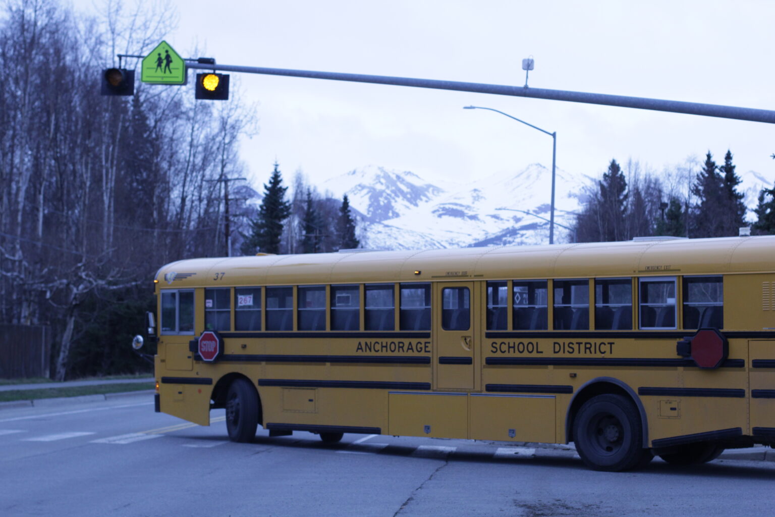 Anchorage School Board reconsiders change to start times Alaska