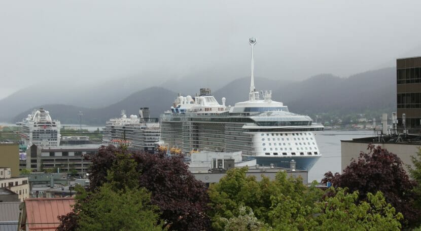 cruise ships in Juneau