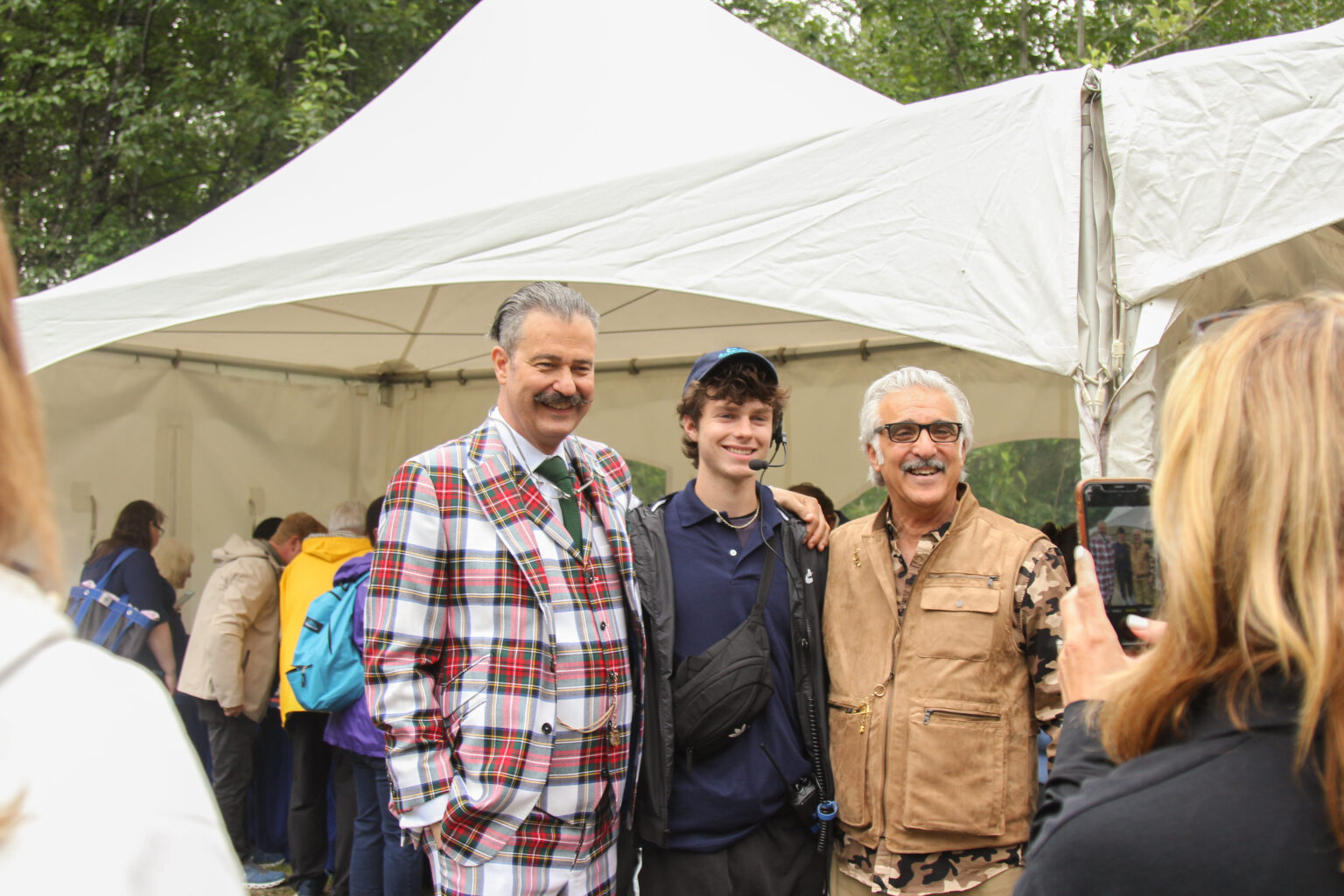 Thousands attend firstever Alaska filming of ‘Antiques Roadshow