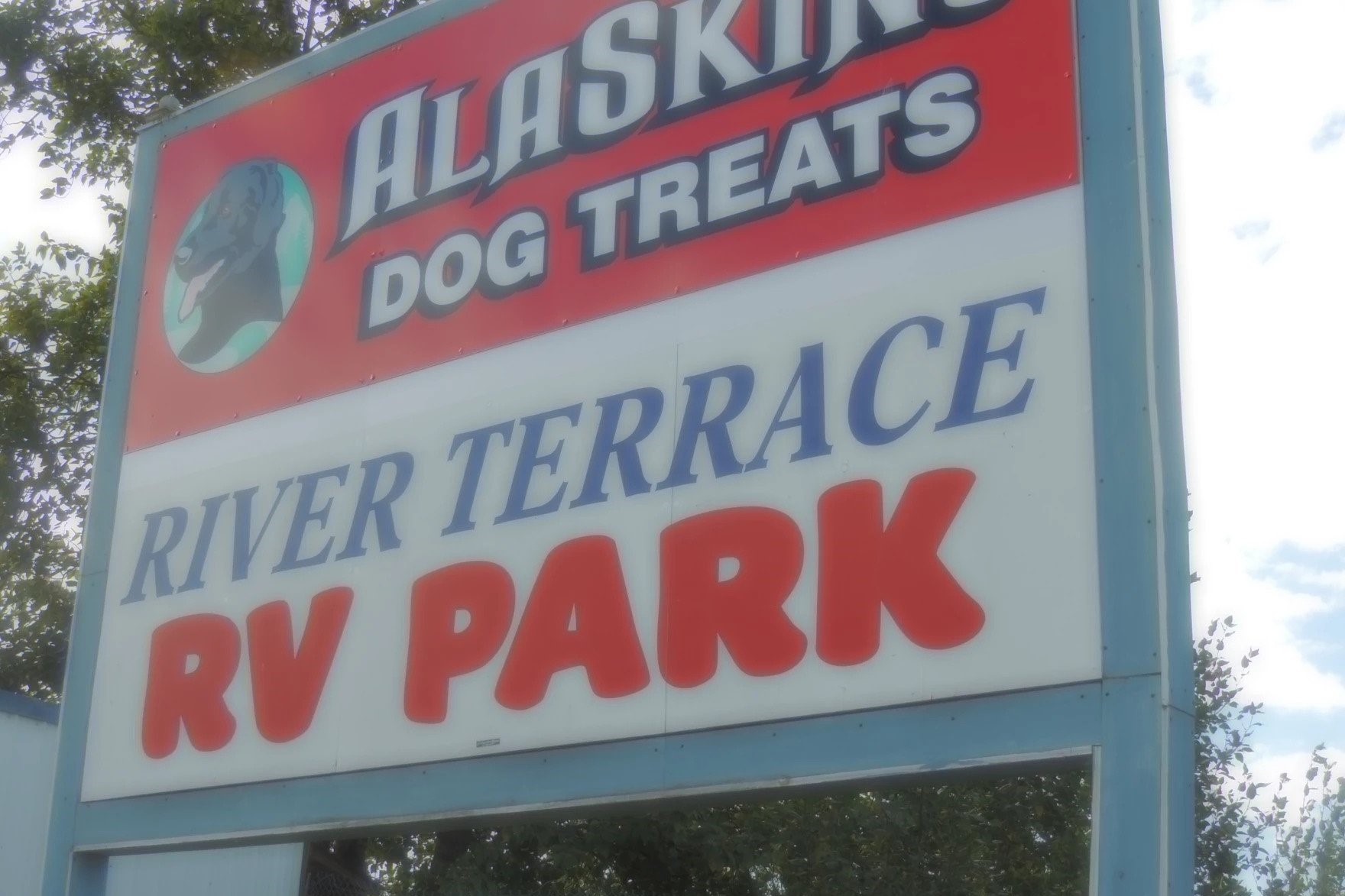 a sign says River Terrace RV Park