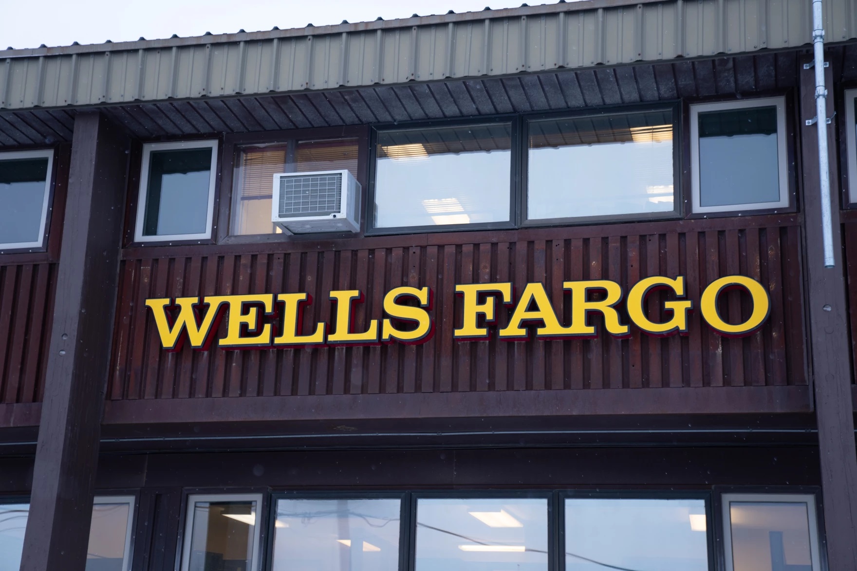a Wells Fargo bank
