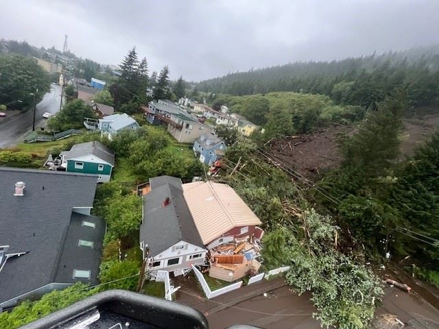 1 person killed in landslide in Ketchikan, several houses destroyed