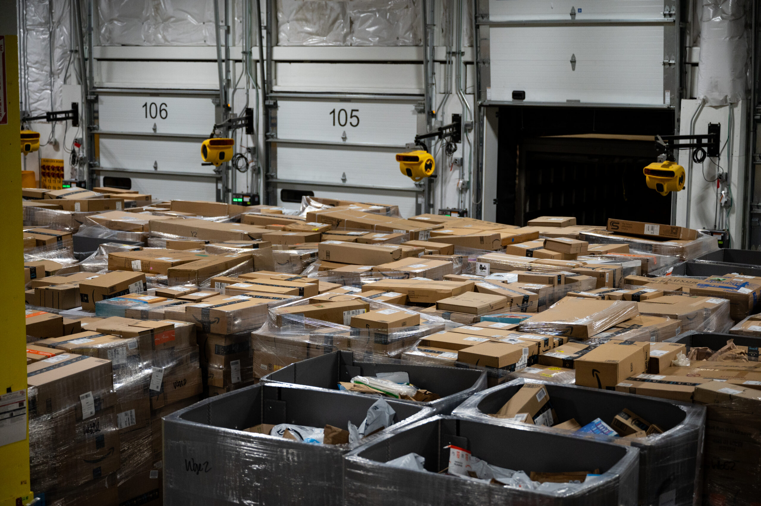 thousands of Amazon packages in a warehouse